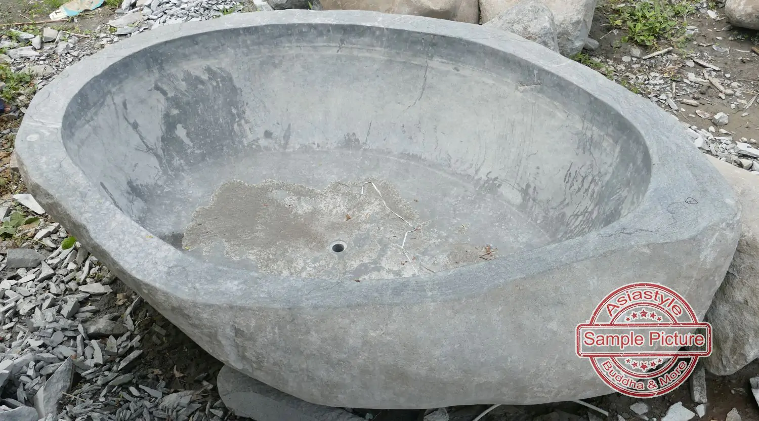  Product image 2 of the product “Riverstone bathtub, natural surface, polished inside. Dia approx 191-200cm Height 51-60cm ”